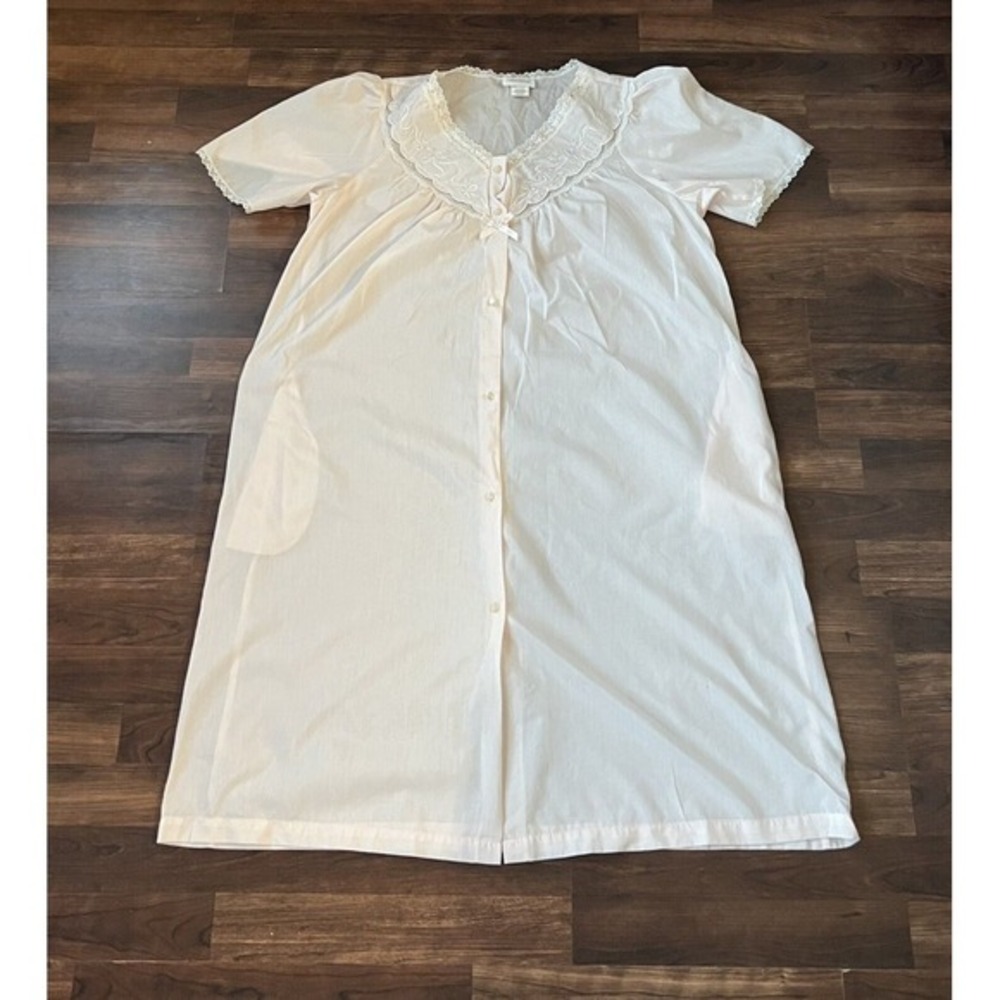 Vintage Barbizon Granny lace trim floral‎ embroidered nightgown size large